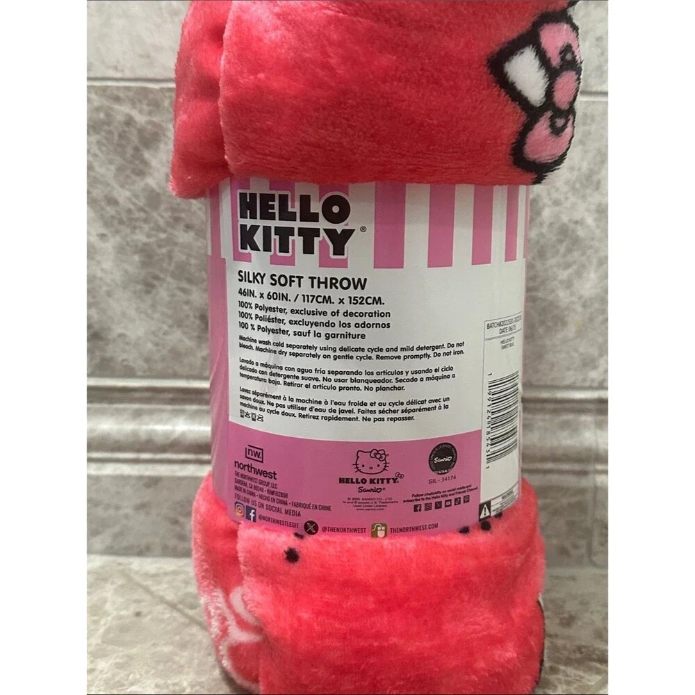 Hello Kitty Sweet Bug Throw Blanket NEW Silk Soft Touch 46” X 60” Pink Bows Bees